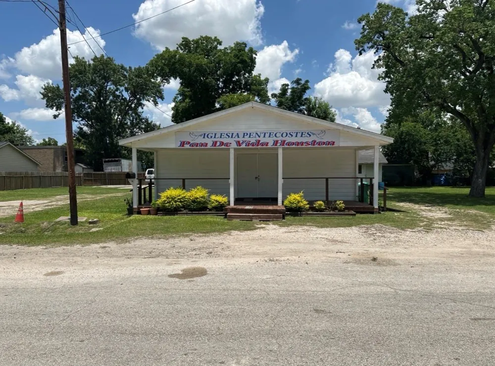 810 Lucky Street Houston, TX 77088
