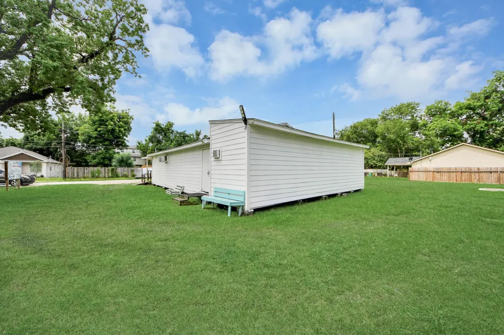 810 Lucky Street Houston, TX 77088