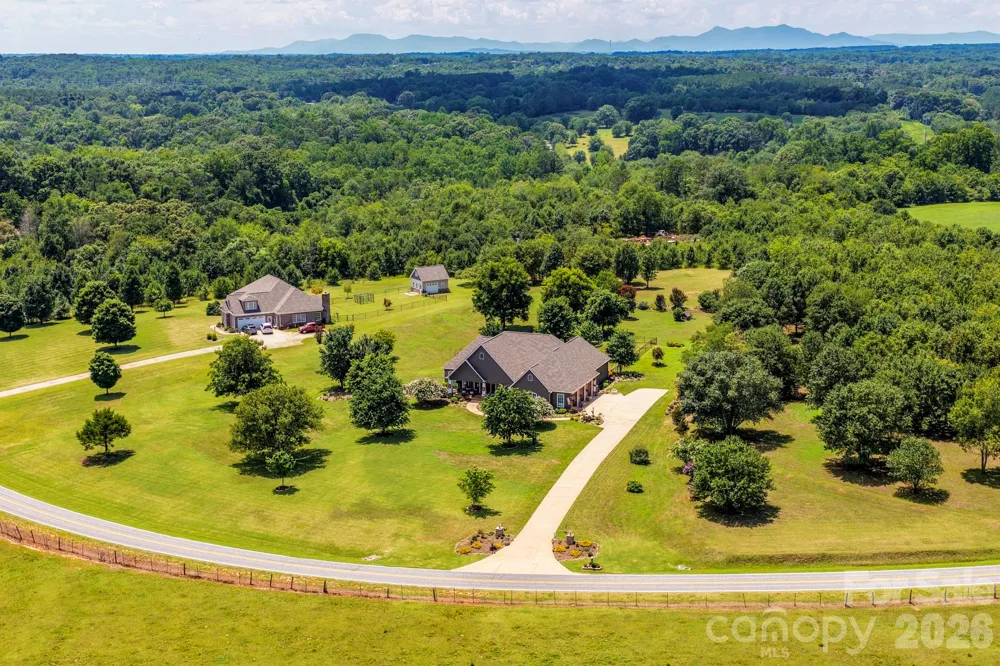 1109 Morningstar Lake Road Forest City, NC 28043