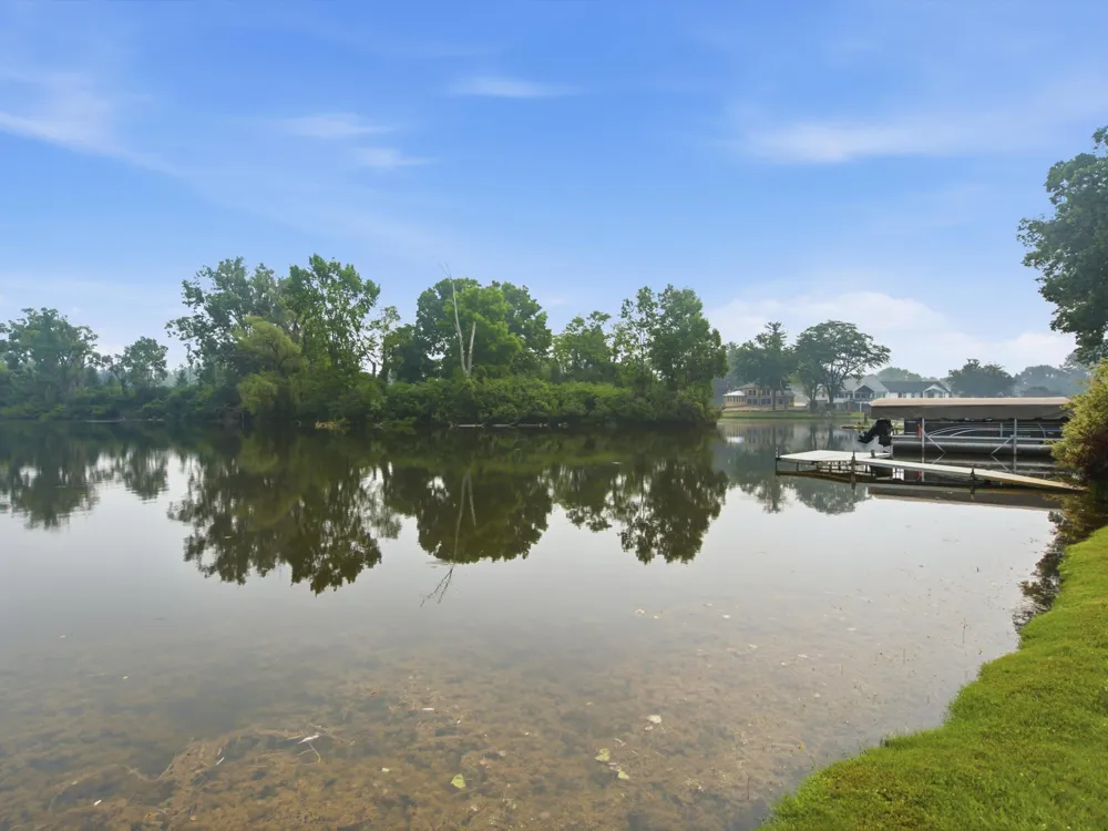 3926 Lakes Edge Drive Commerce, MI 48382