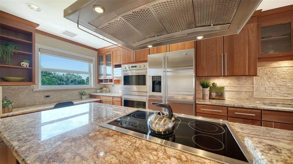 7115 GULF OF MEXICO DRIVE #23 Longboat Key, FL 34228