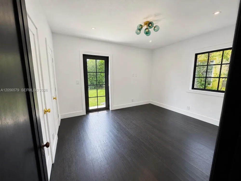 1213 Aguila Ave Coral Gables, FL 33134