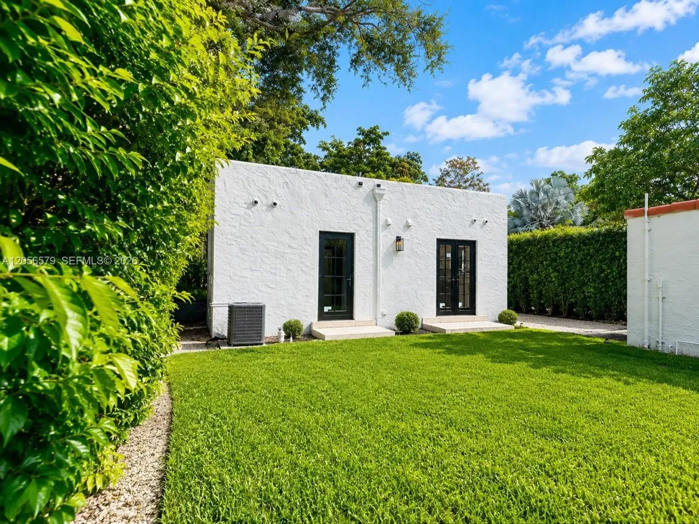 1213 Aguila Ave Coral Gables, FL 33134