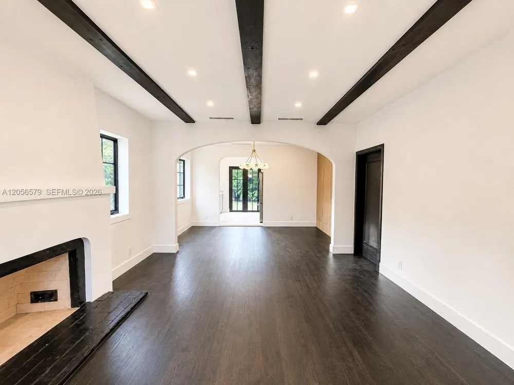 1213 Aguila Ave Coral Gables, FL 33134