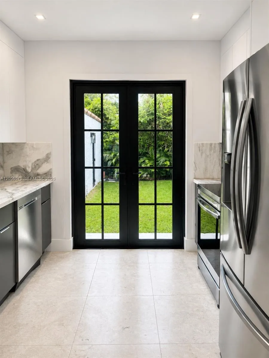 1213 Aguila Ave Coral Gables, FL 33134
