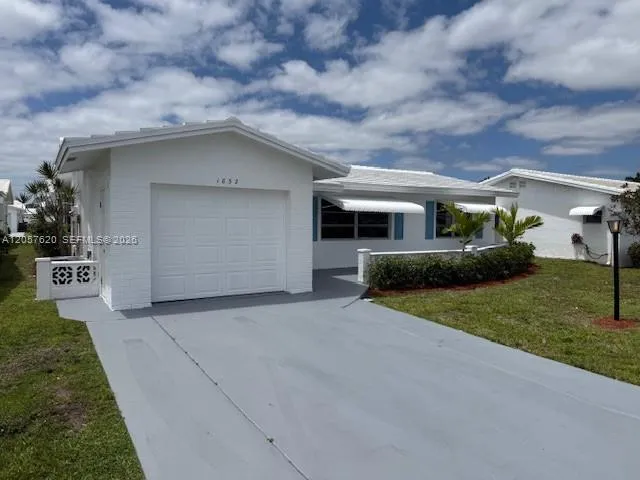 1832 SW 17th St Boynton Beach, FL 33426