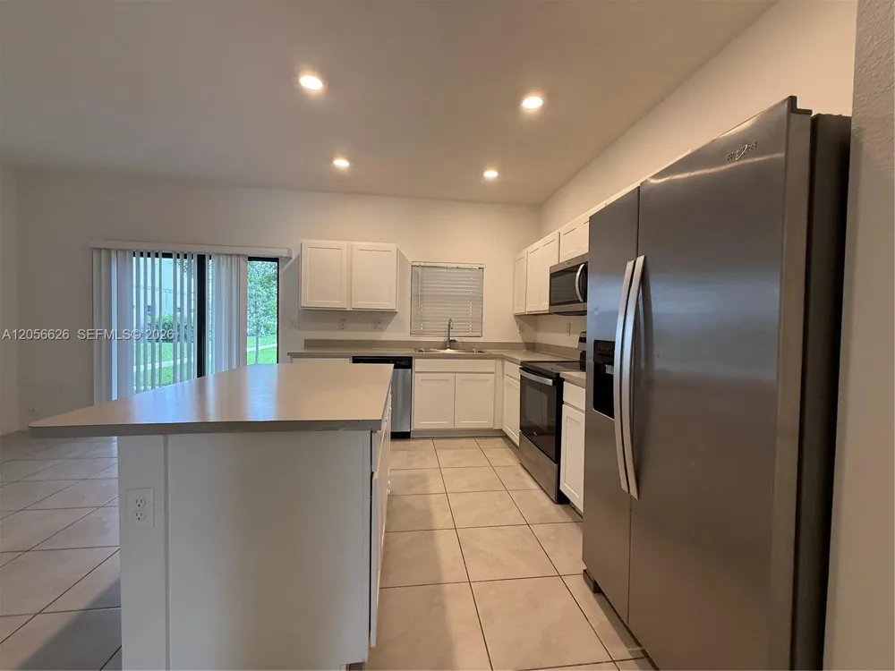 721 SW 11th St Florida City, FL 33034