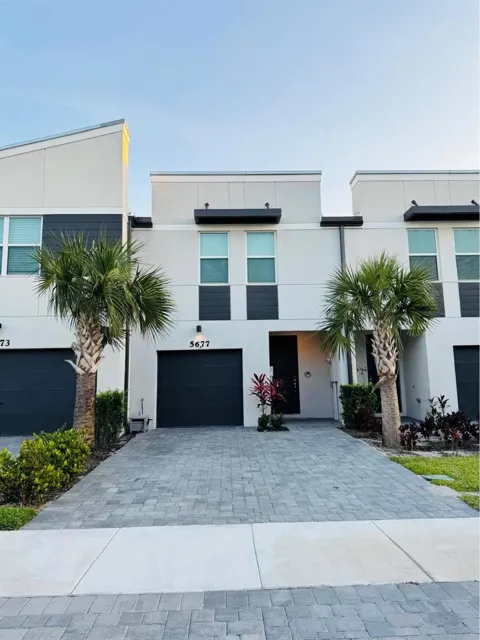 5677 MENTMORE DRIVE #5677