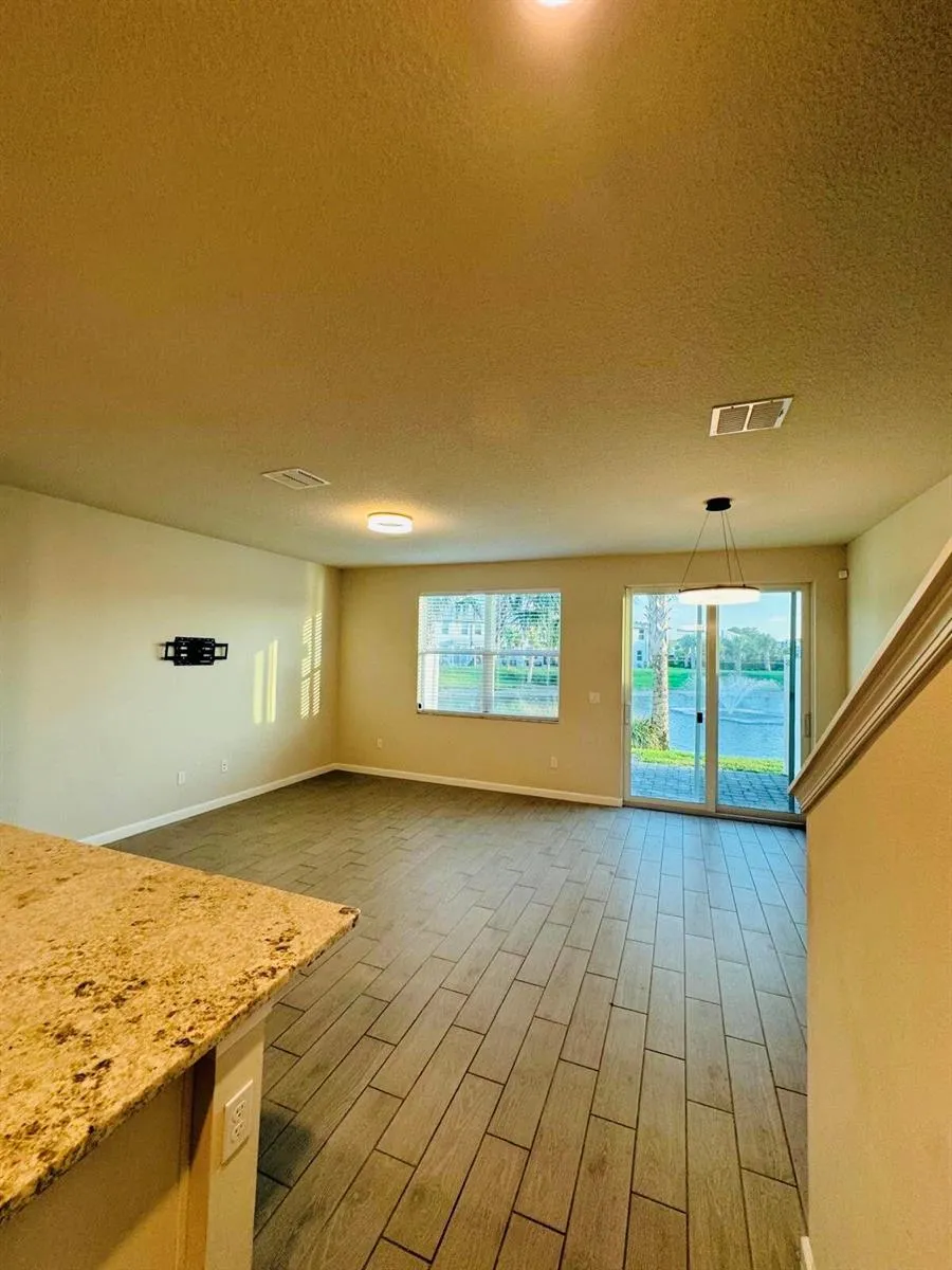 5677 MENTMORE DRIVE #5677 Mangonia Park, FL 33407