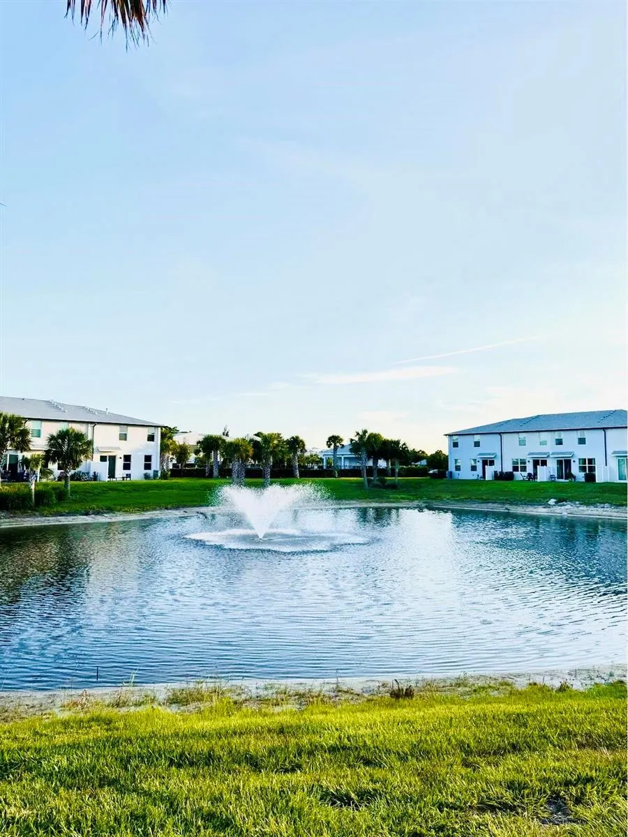 5677 MENTMORE DRIVE #5677 Mangonia Park, FL 33407