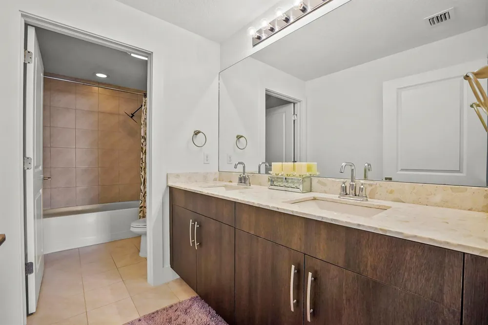 11971 Cypress Key Way Royal Palm Beach, FL 33411