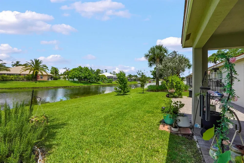 11971 Cypress Key Way Royal Palm Beach, FL 33411