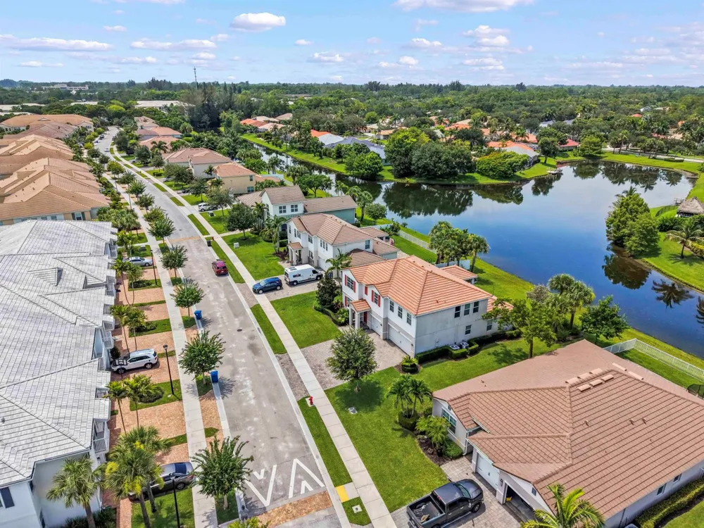 11971 Cypress Key Way Royal Palm Beach, FL 33411
