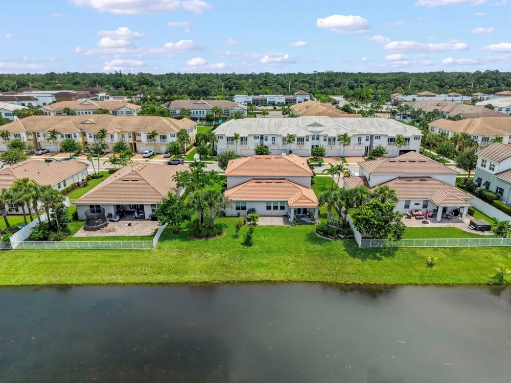 11971 Cypress Key Way Royal Palm Beach, FL 33411