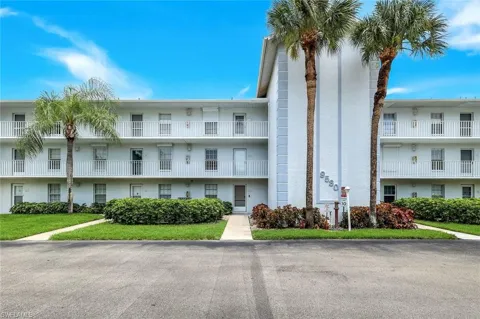 9580 Victoria Lane #205