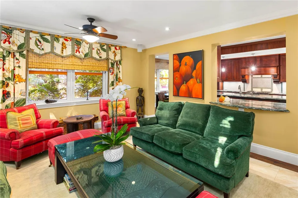 4867 SW 82nd St Miami, FL 33143