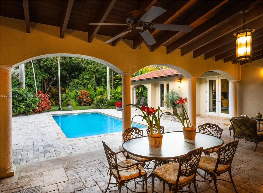 4867 SW 82nd St Miami, FL 33143