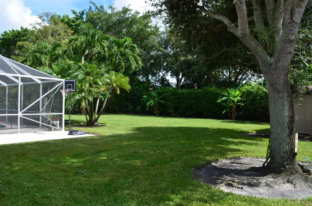 9242 Olmstead Drive Lake Worth, FL 33467