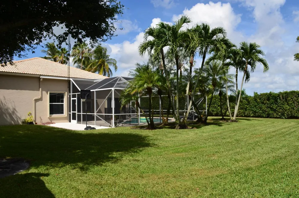 9242 Olmstead Drive Lake Worth, FL 33467