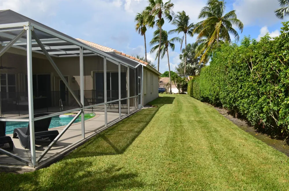 9242 Olmstead Drive Lake Worth, FL 33467