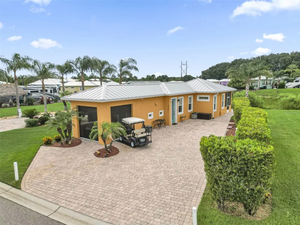 3261 FISH HAWK DRIVE Polk City, FL 33868