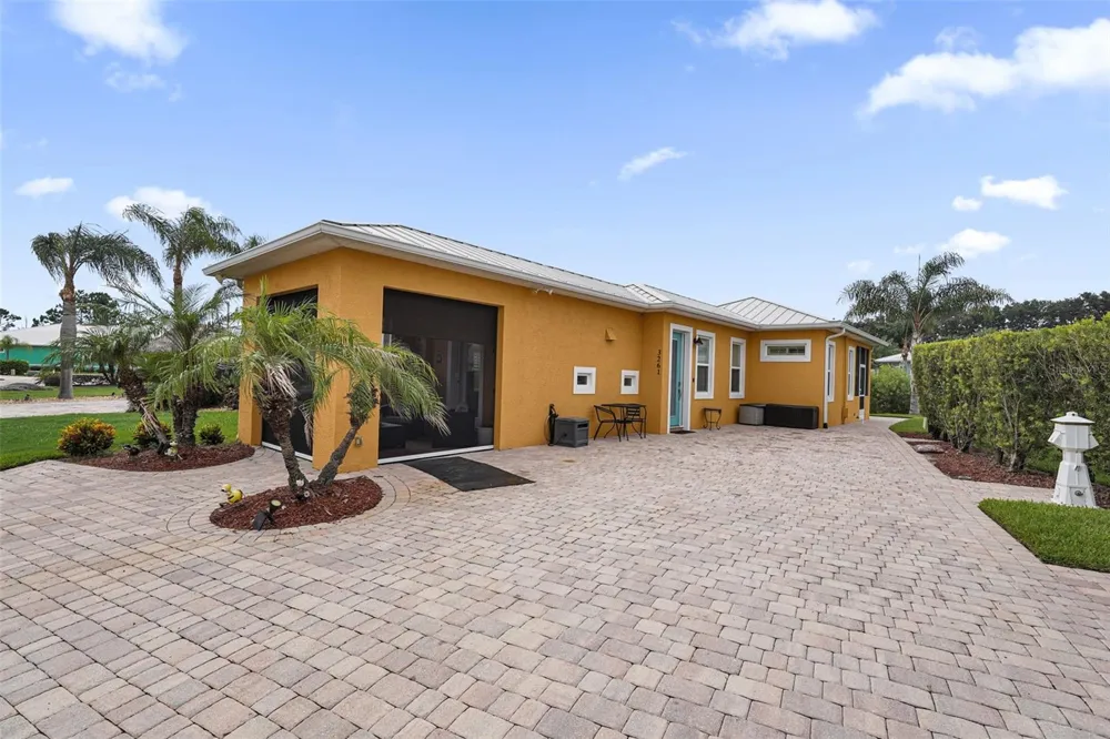 3261 FISH HAWK DRIVE Polk City, FL 33868