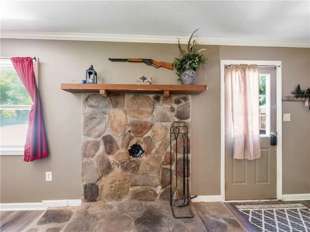 5082 Highway 197 Clarkesville, GA 30523