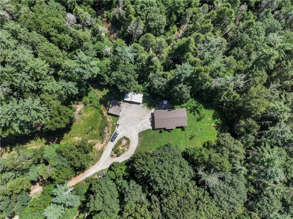 5082 Highway 197 Clarkesville, GA 30523