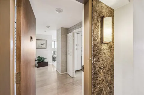 49 Briar Hollow Lane #1503