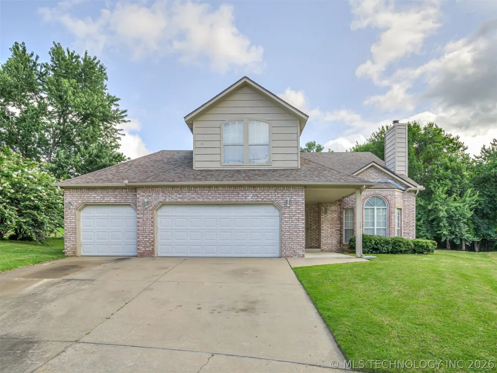 13017 E 93rd Court Owasso, OK 74055