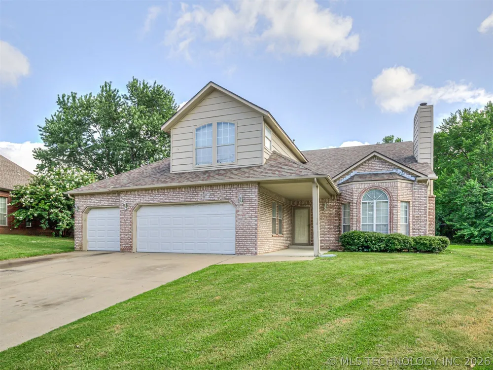 13017 E 93rd Court Owasso, OK 74055