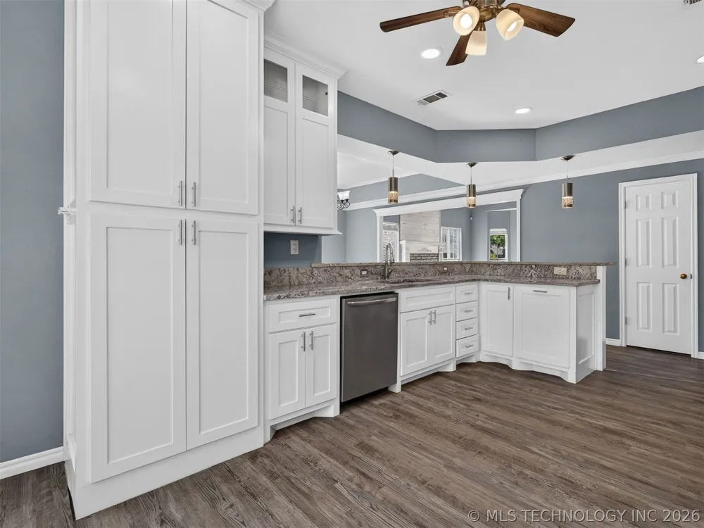 13017 E 93rd Court Owasso, OK 74055