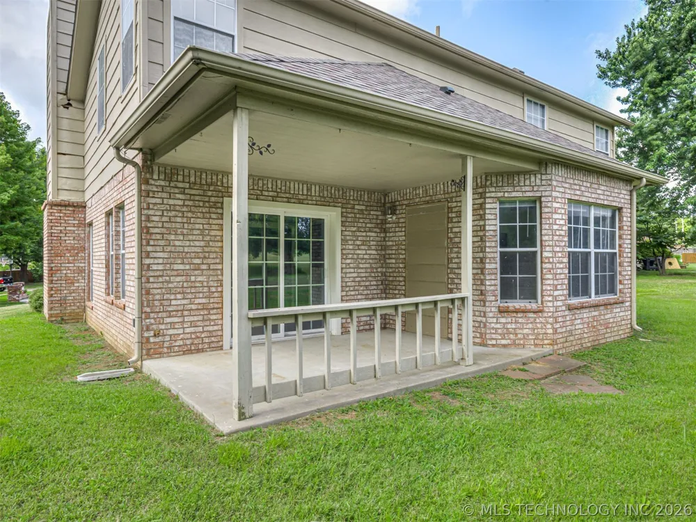 13017 E 93rd Court Owasso, OK 74055