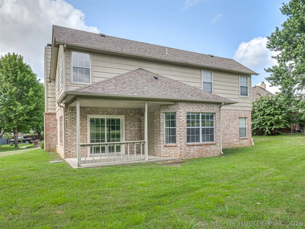 13017 E 93rd Court Owasso, OK 74055