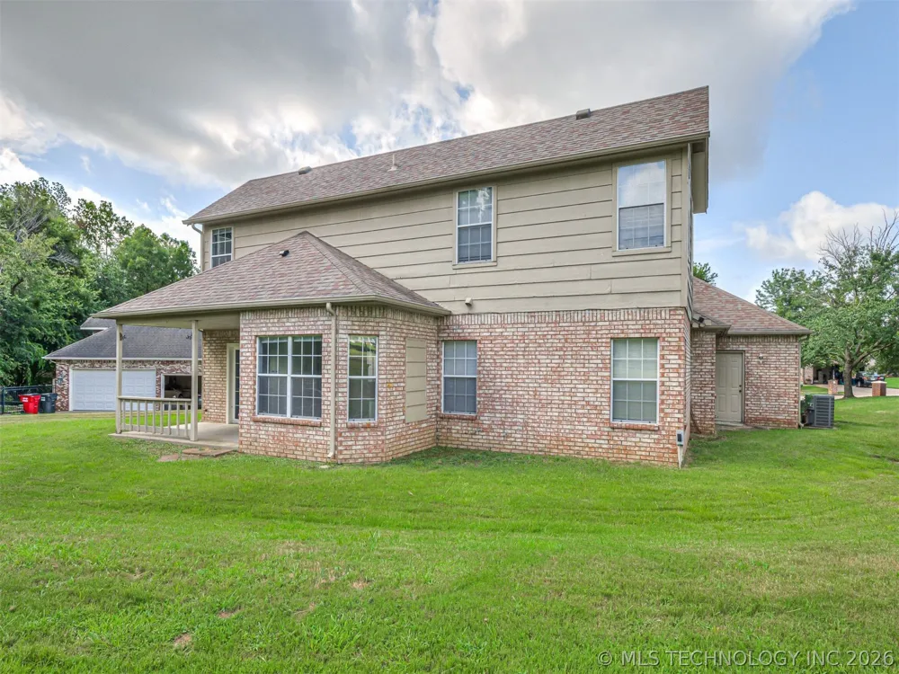 13017 E 93rd Court Owasso, OK 74055