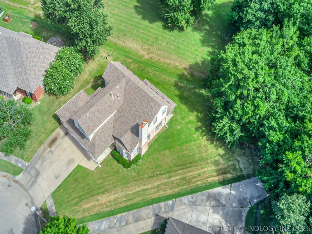 13017 E 93rd Court Owasso, OK 74055