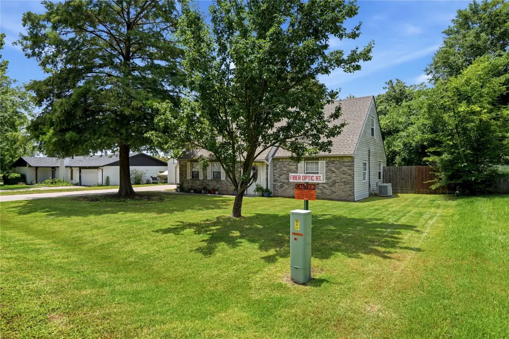 1502 3rd Avenue Warner, OK 74469