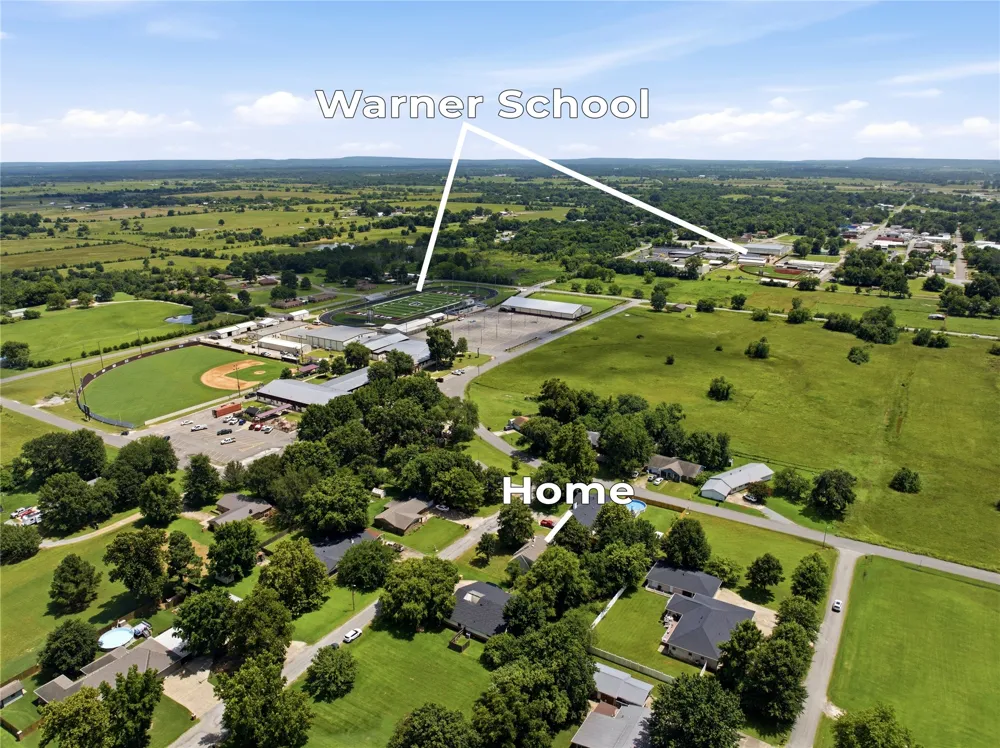 1502 3rd Avenue Warner, OK 74469
