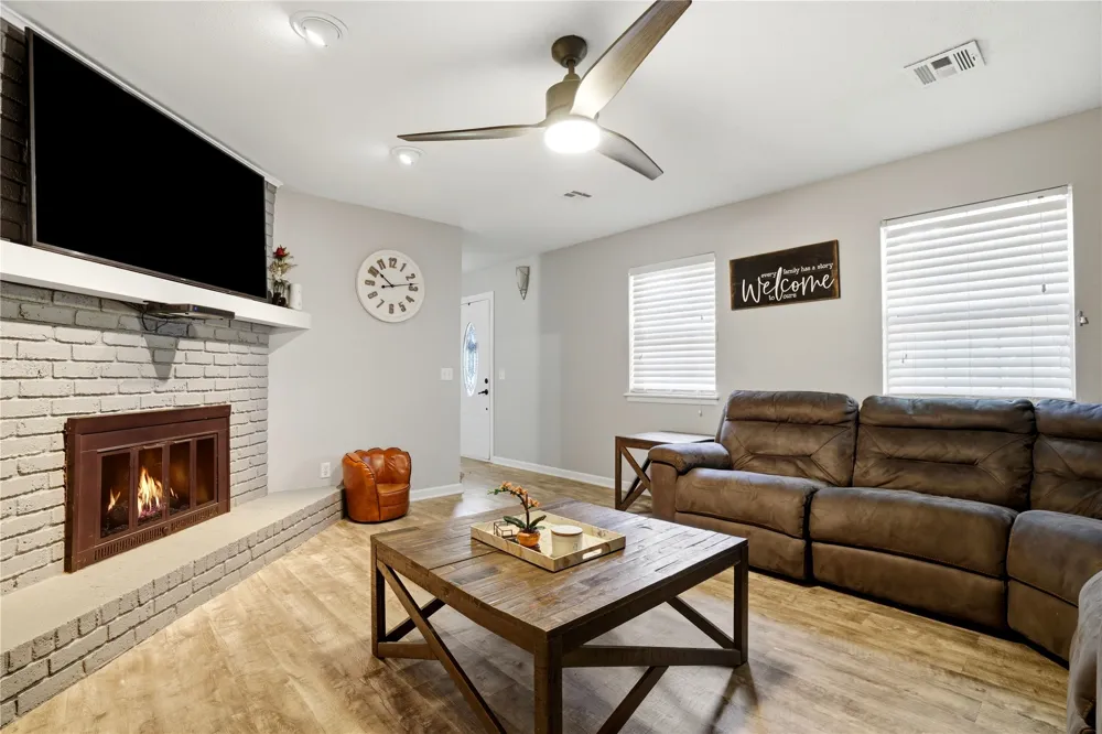 1502 3rd Avenue Warner, OK 74469