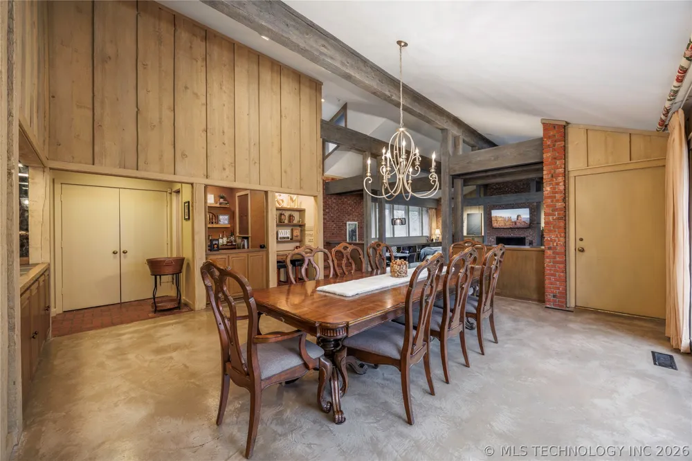 2100 North Star Court Bartlesville, OK 74006