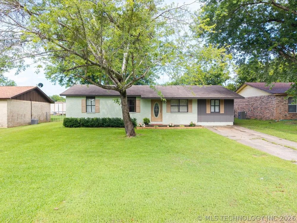 310 Grove Poteau, OK 74953