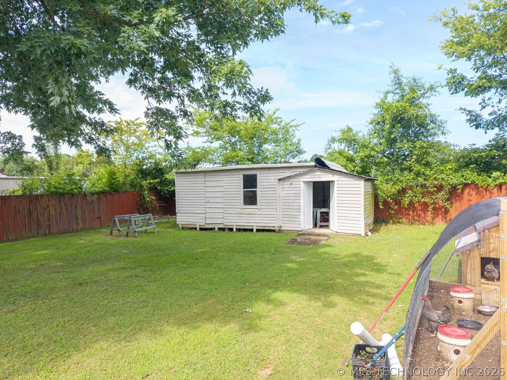 310 Grove Poteau, OK 74953