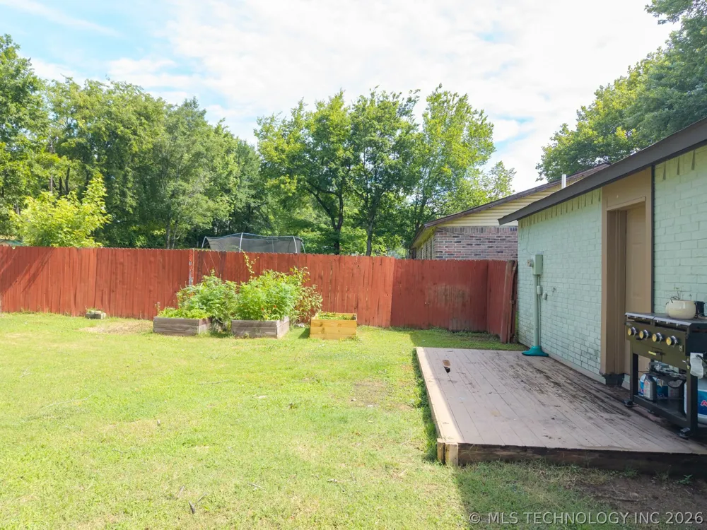 310 Grove Poteau, OK 74953