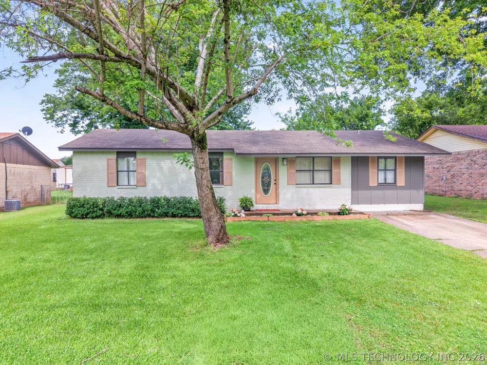 310 Grove Poteau, OK 74953