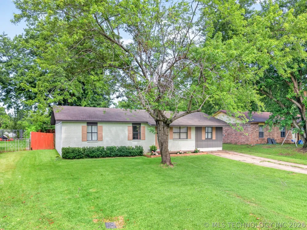 310 Grove Poteau, OK 74953