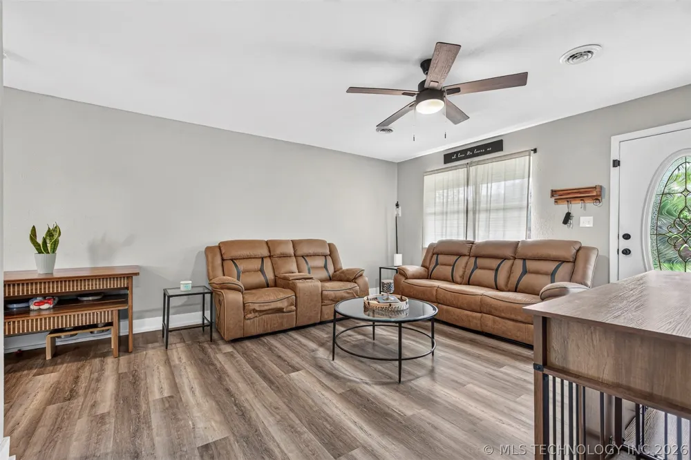 310 Grove Poteau, OK 74953