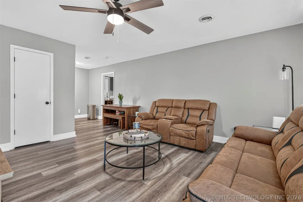 310 Grove Poteau, OK 74953