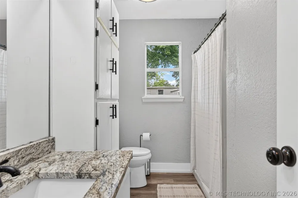 310 Grove Poteau, OK 74953