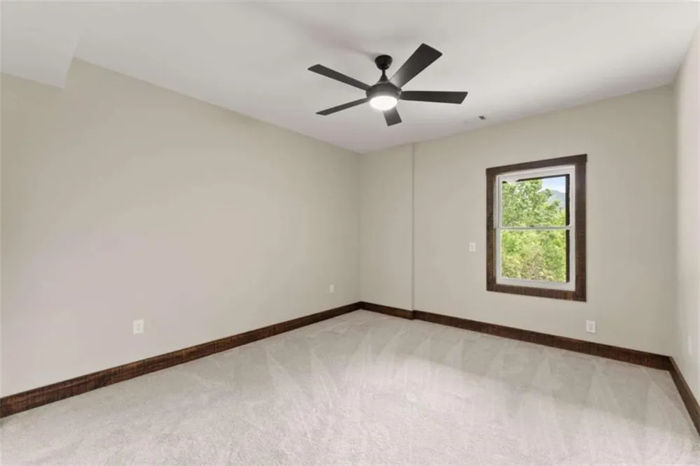 707 S Fern Cove Road S Sautee Nacoochee, GA 30571