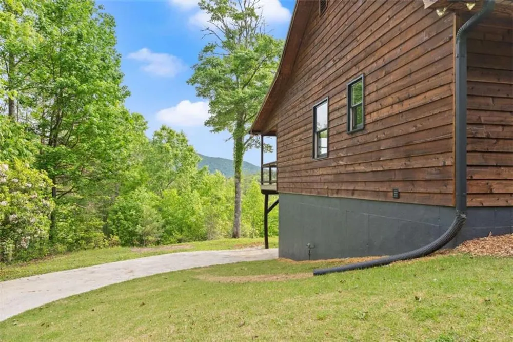 707 S Fern Cove Road S Sautee Nacoochee, GA 30571